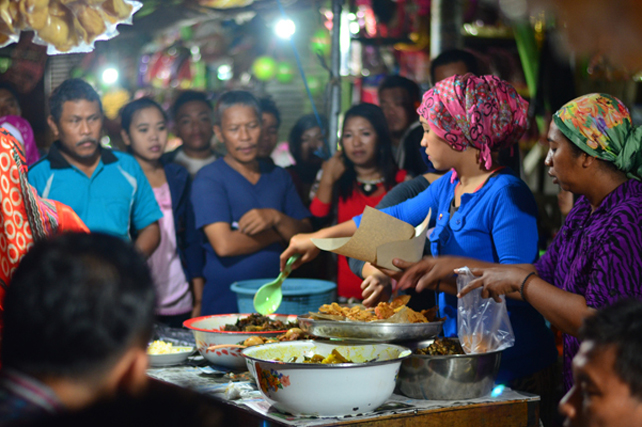 Wisata Kuliner Malam di Surabaya yang Penuh Sensasi