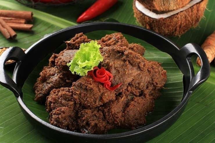Rendang Asli Minang vs Rendang Modern: Mana yang Lebih Enak?
